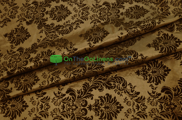 Tablecloth 90 Round / Gold on Black