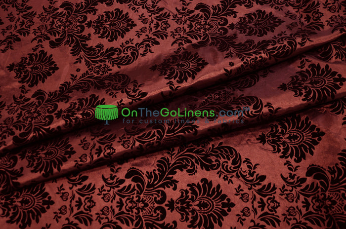 Tablecloth 90 Round / Burgundy on Black