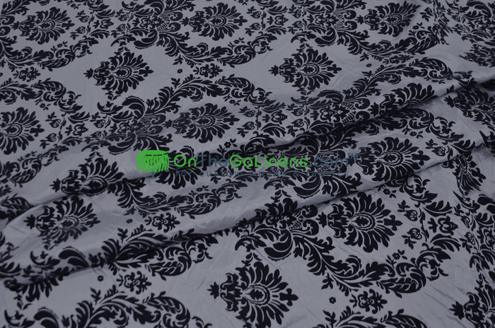 Tablecloth 90 Round / Silver on Black