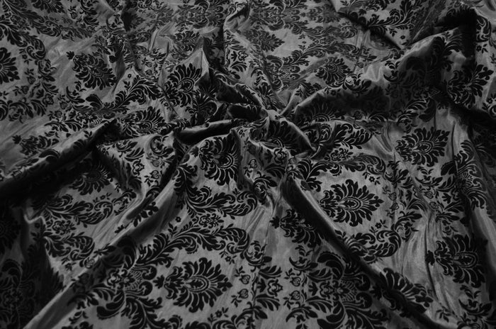 Tablecloth 90 Round / Black on Black