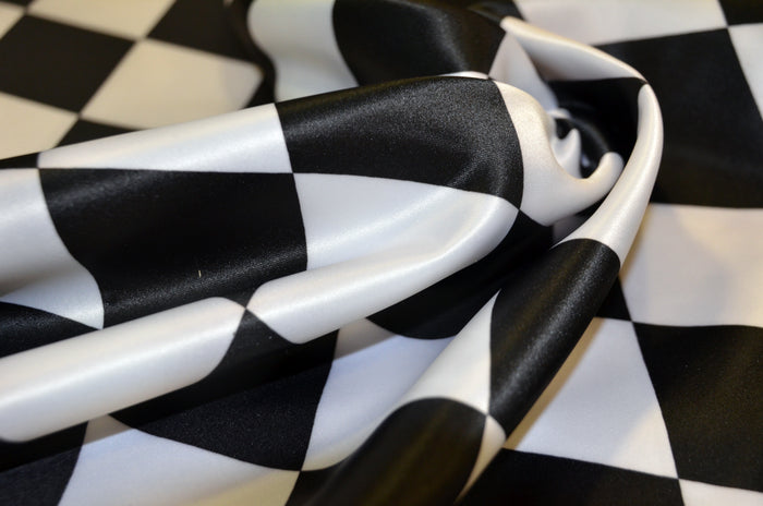 Harlequin Lamour Satin Table Runners White & Black 19" x 108" Size