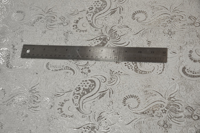Oriental Metallic Paisley Brocade Table Linens | Silver and Gold Metallic Paisley Brocade Table Linens |