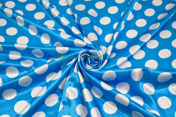 58in x 96in - 8ft Tall / Turquoise Back White Dot